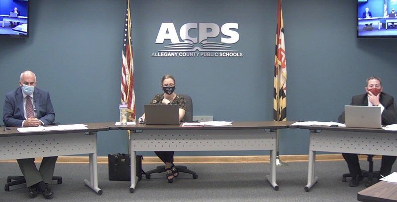 2 school board members not following mask order